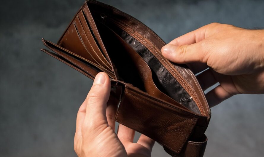 ¿Ganas Bien pero Siempre Te Falta Dinero? 7 Errores Financieros que Debes Evitar