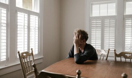 ¿Por Qué Siempre Estás Cansado? Causas y Soluciones Efectivas